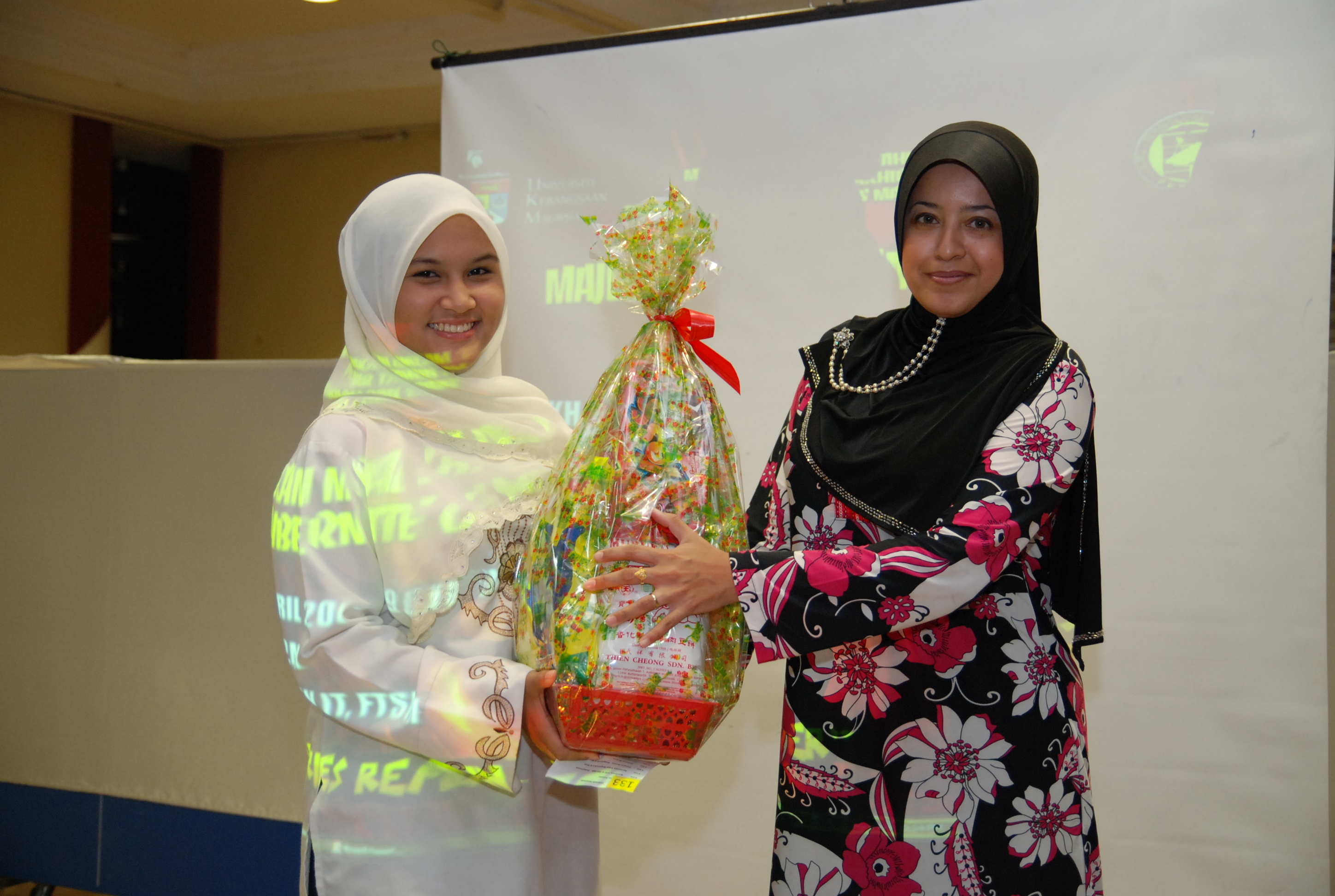 CyberNight09 145